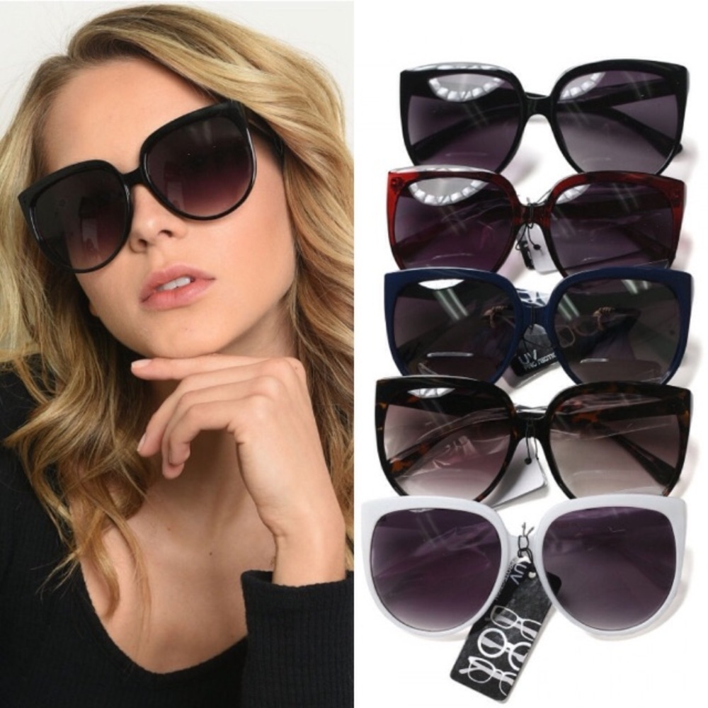 Brown Great pair of sunglasses. UVB protec…